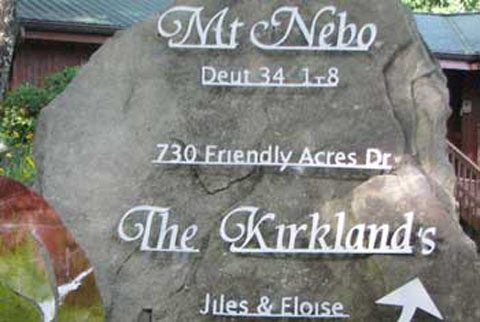 Mt Nebo Sign